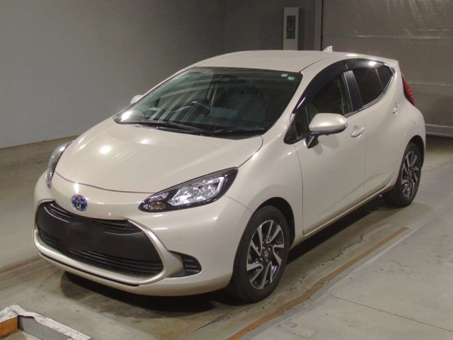 TOYOTA AQUA 2022