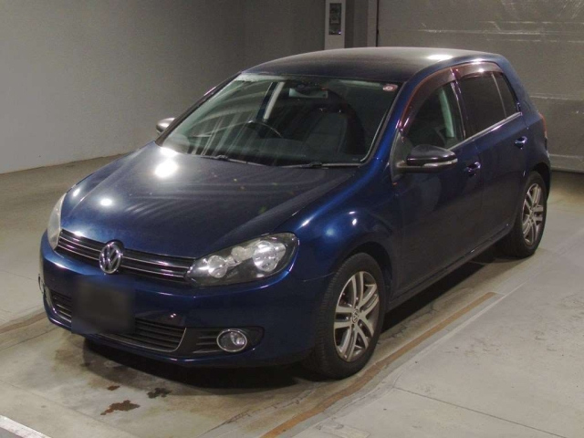 VOLKSWAGEN GOLF 2010