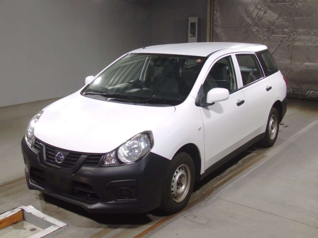 NISSAN AD 2020