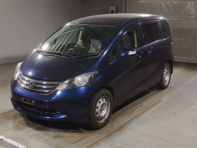 HONDA FREED 2010