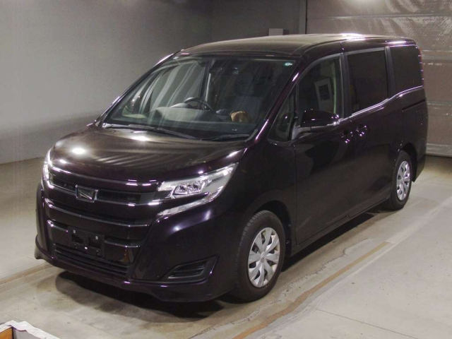 TOYOTA NOAH 2021
