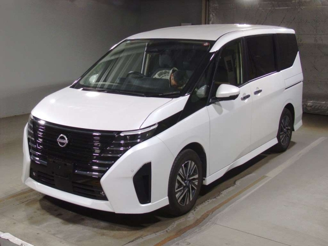 NISSAN SERENA 2023