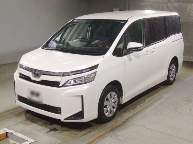 TOYOTA VOXY 2020