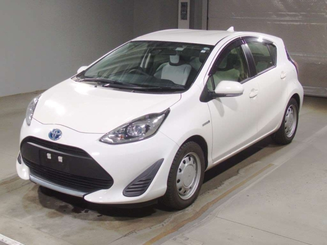TOYOTA AQUA 2020