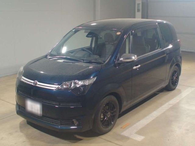 TOYOTA SPADE 2018
