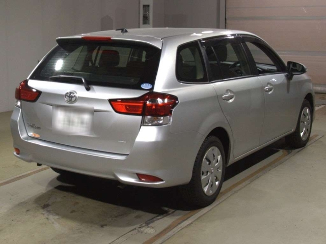 TOYOTA COROLLA FIELDER 2017