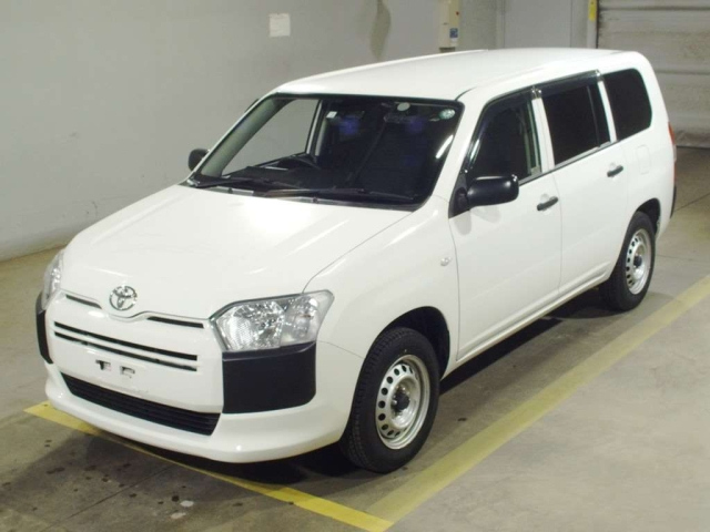 TOYOTA PROBOX 2020