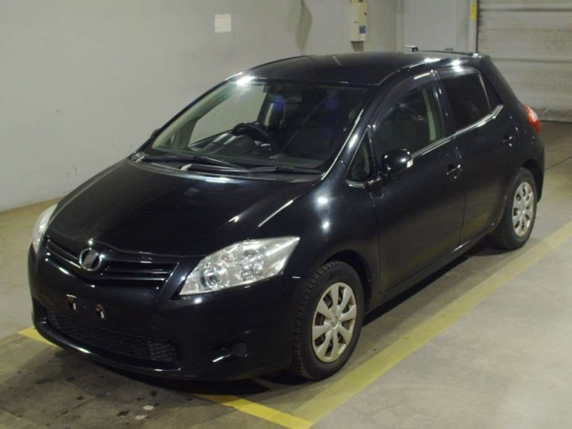 TOYOTA AURIS 2010