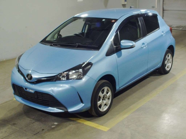 TOYOTA VITZ 2015