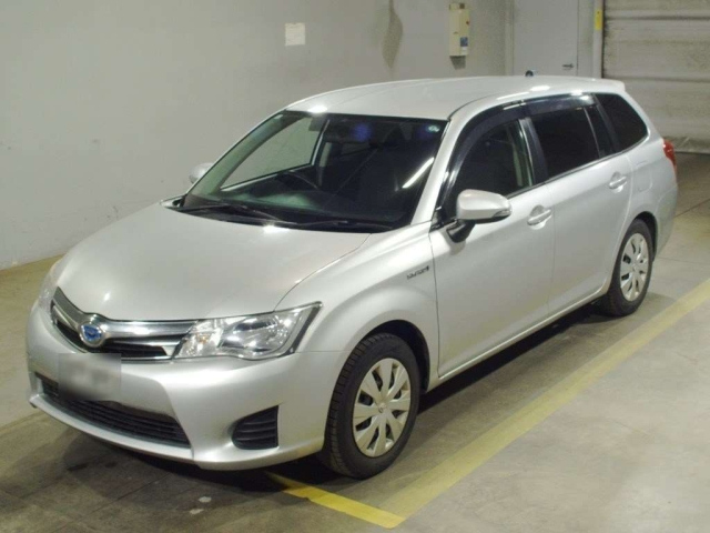 TOYOTA COROLLA FIELDER 2015