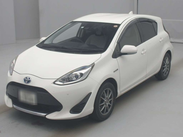 TOYOTA AQUA 2020