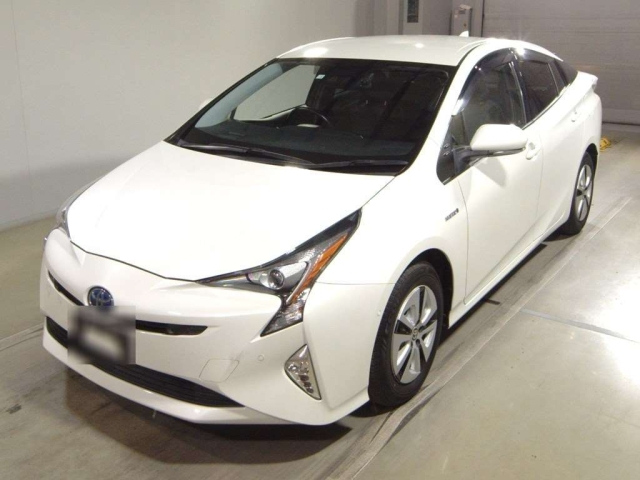 TOYOTA PRIUS 2016