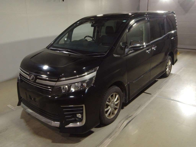 TOYOTA VOXY 2016