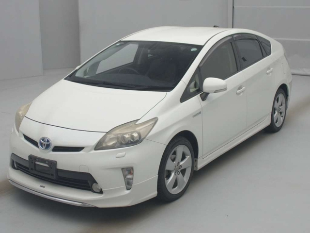 TOYOTA PRIUS 2012