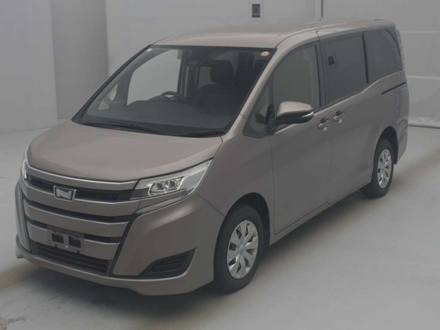 TOYOTA NOAH 2019