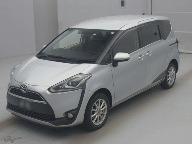 TOYOTA SIENTA 2016