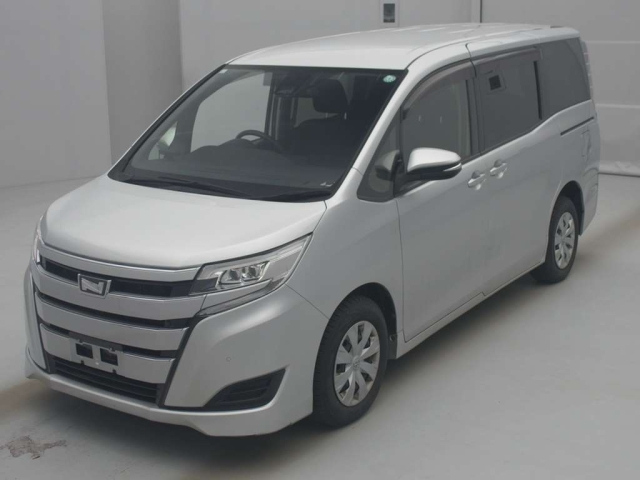 TOYOTA NOAH 2019