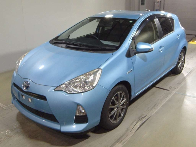 TOYOTA AQUA 2014