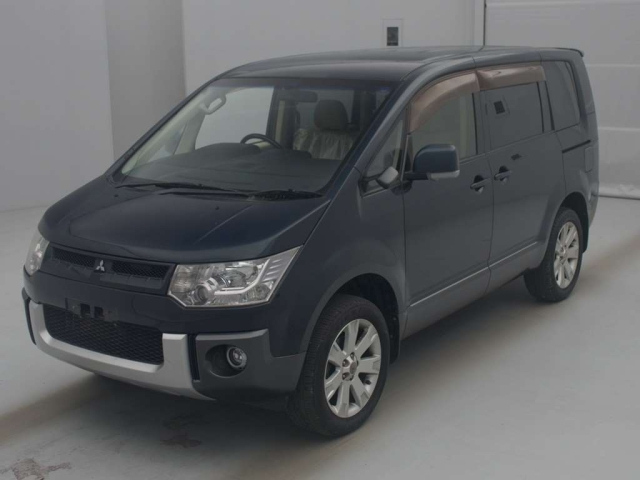 MITSUBISHI DELICA D5 2014