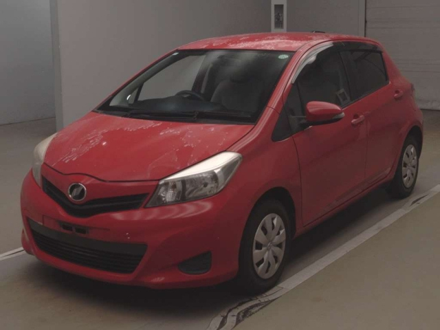 TOYOTA VITZ 2011