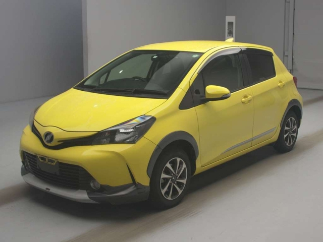 TOYOTA VITZ 2014