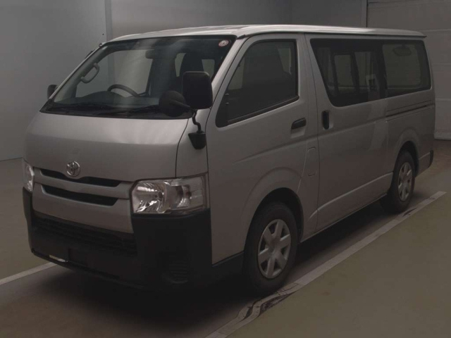 TOYOTA REGIUS ACE VAN