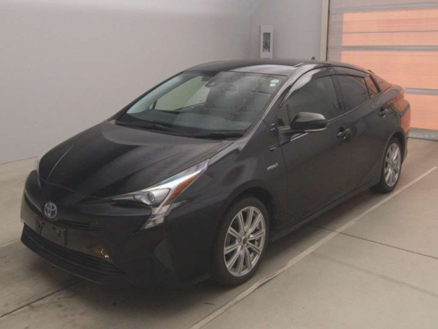 TOYOTA PRIUS 2018