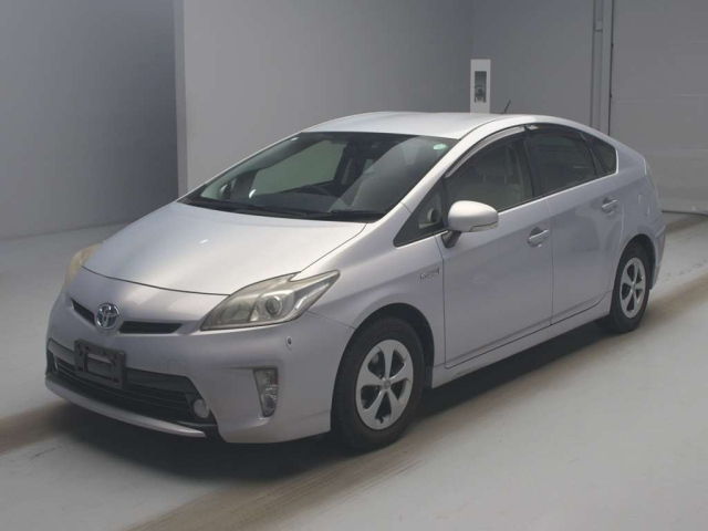 TOYOTA PRIUS 2012