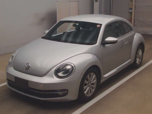 VOLKSWAGEN THE BEETLE 2013