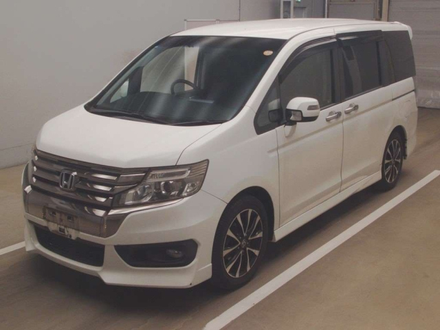 HONDA STEP WAGON 2013