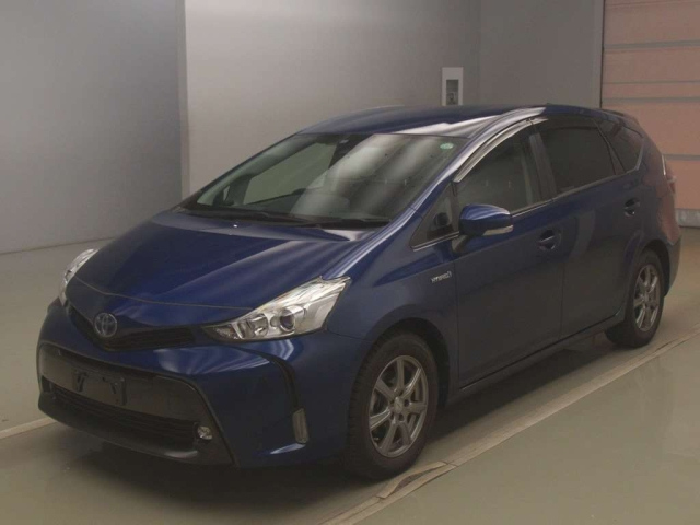 TOYOTA PRIUS ALPHA 2020