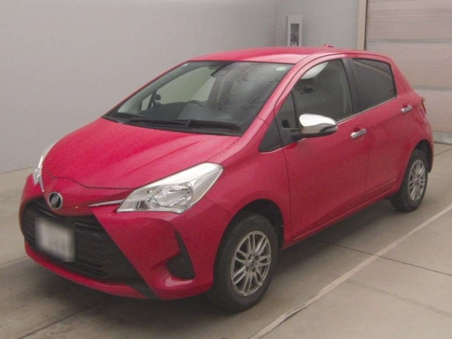 TOYOTA VITZ 2017