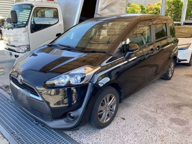 TOYOTA SIENTA 2018