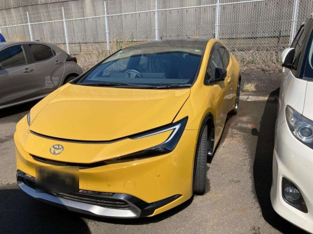 TOYOTA PRIUS