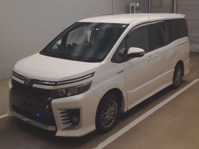 TOYOTA VOXY 2016