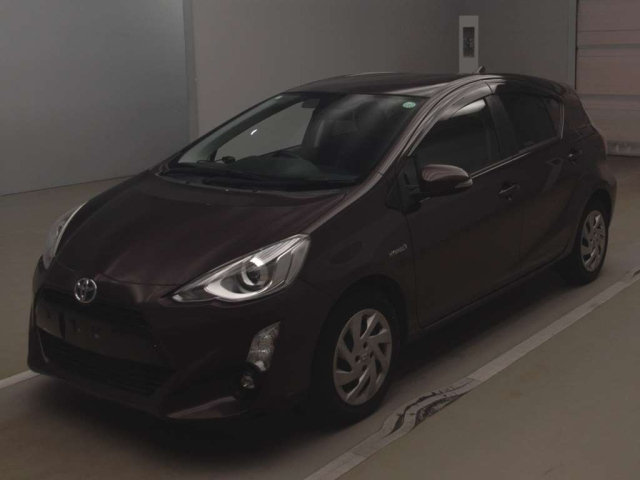TOYOTA AQUA 2014