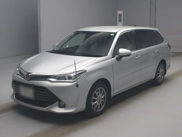 TOYOTA COROLLA FIELDER 2015