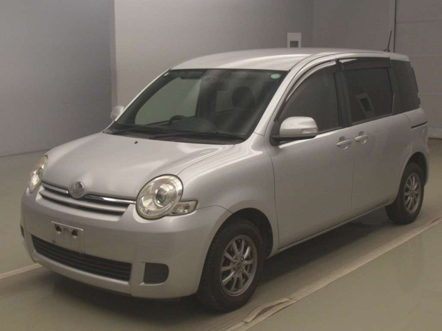 TOYOTA SIENTA 2014