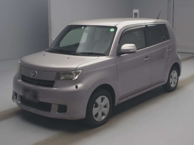 TOYOTA BB 2010