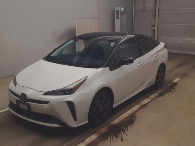 TOYOTA PRIUS 2022