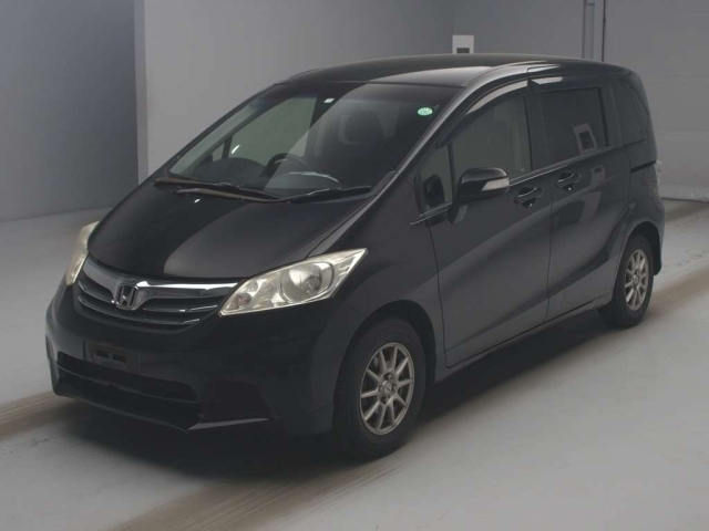 HONDA FREED 2012