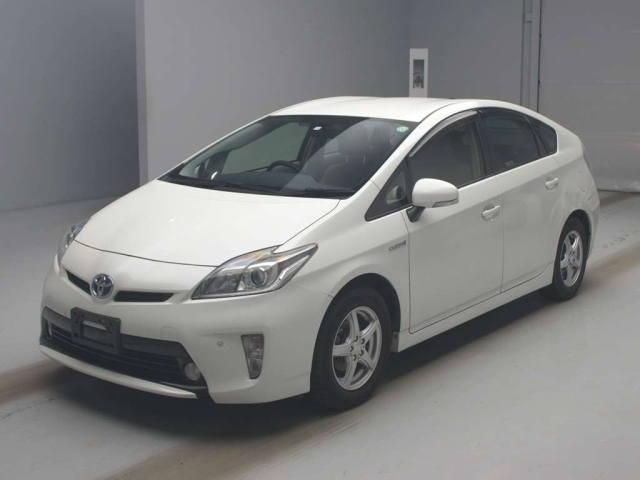 TOYOTA PRIUS 2014