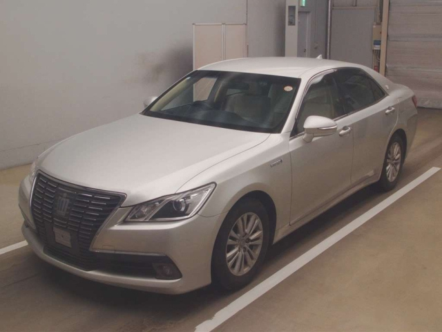 TOYOTA CROWN 2013