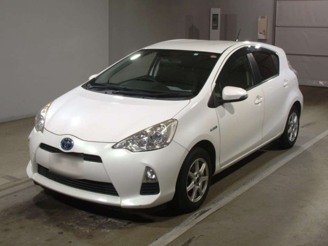 TOYOTA AQUA 2014