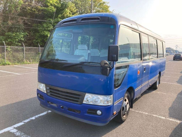 TOYOTA COASTER 2010