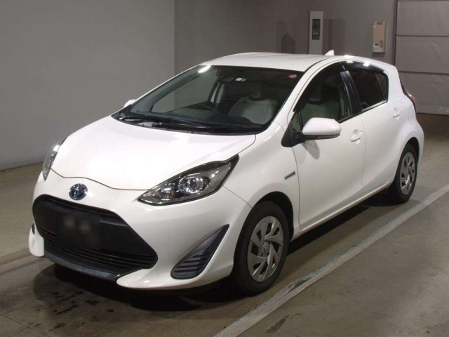 TOYOTA AQUA 2020
