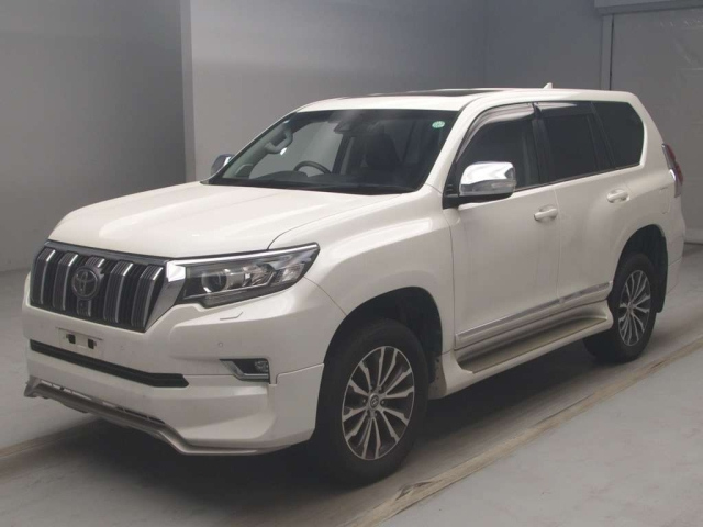 TOYOTA LAND CRUISER PRADO 2019