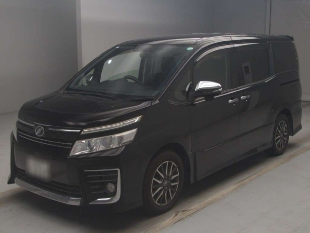 TOYOTA VOXY 2015