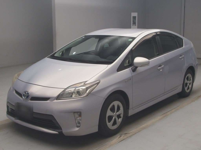 TOYOTA PRIUS 2013