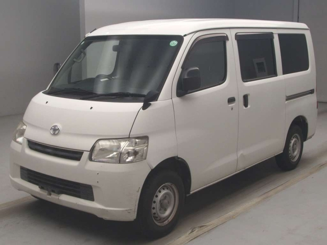 TOYOTA TOWN ACE VAN 2016